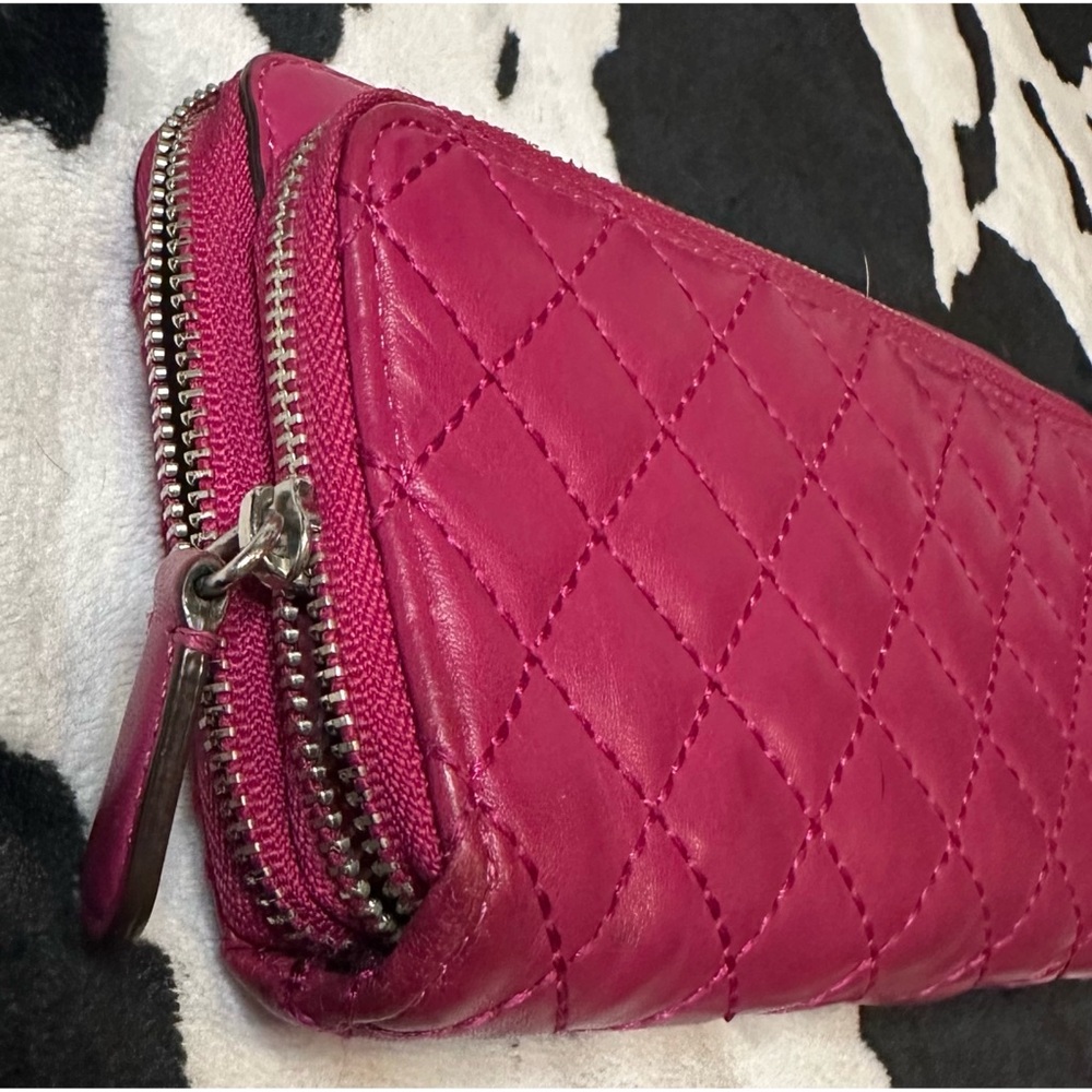 Coach Women’s Elegant Pink Quilted Leather Wallet * FLAWS! - Picture 4 of 8